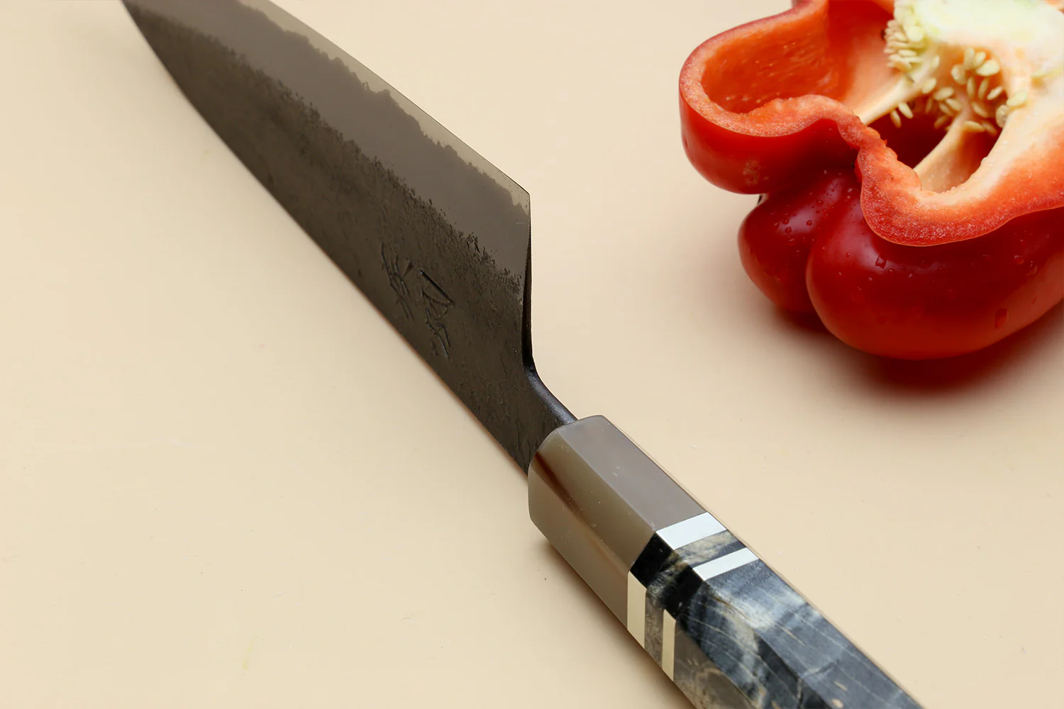Hayate Hinoura Kurouchi Black-Forged Blue Steel Stainless Clad Gyuto Chefs Knife - Image 4