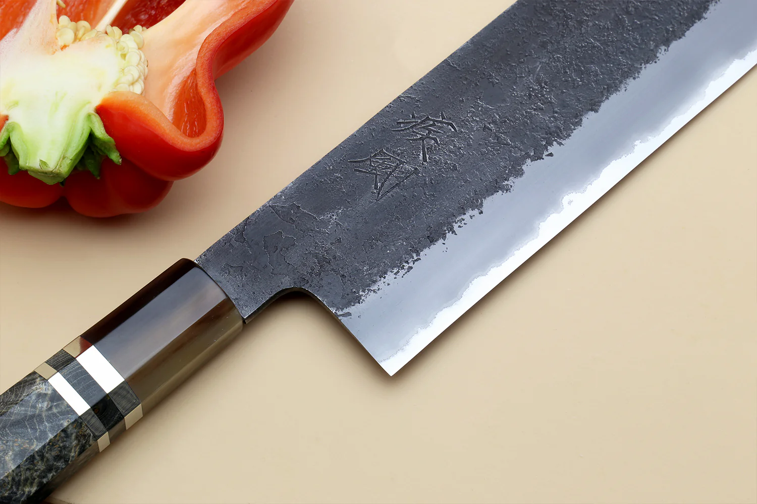 Hayate Hinoura Kurouchi Black-Forged Blue Steel Stainless Clad Nakiri Vegetable Knife - Image 4