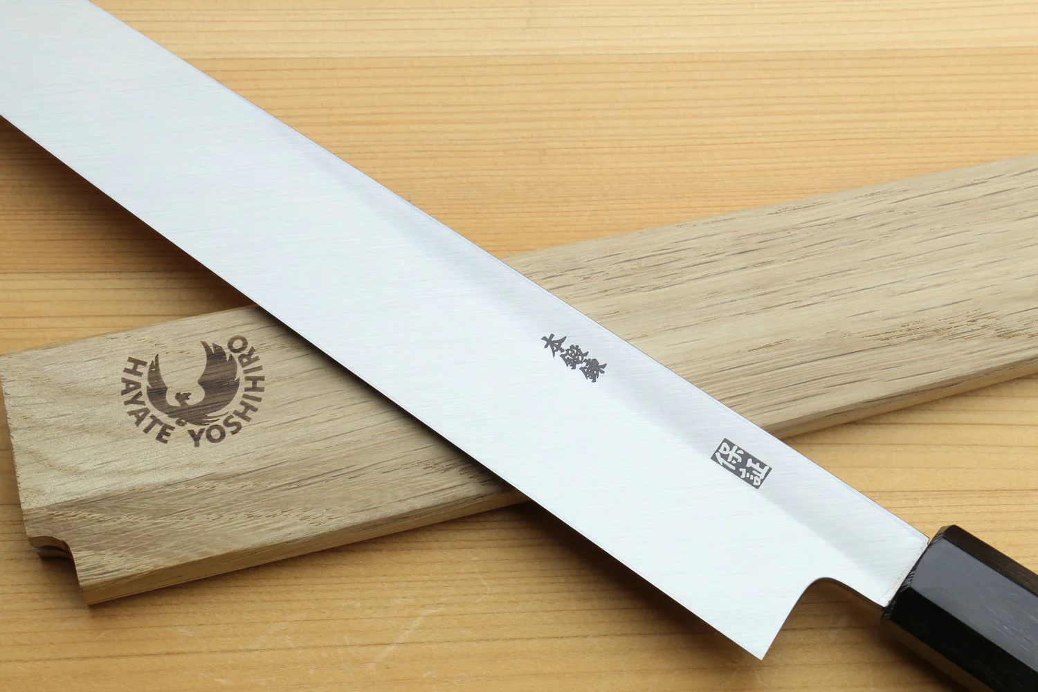 Yoshihiro Hongasumi Blue Steel Yanagi Sushi Sashimi Japanese Knife Magnolia Handle - Image 4