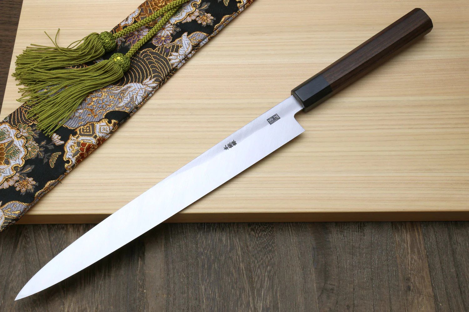 Yoshihiro Hongasumi Blue Steel Yanagi Sushi Sashimi Japanese Knife Rosewood Handle - Image 2