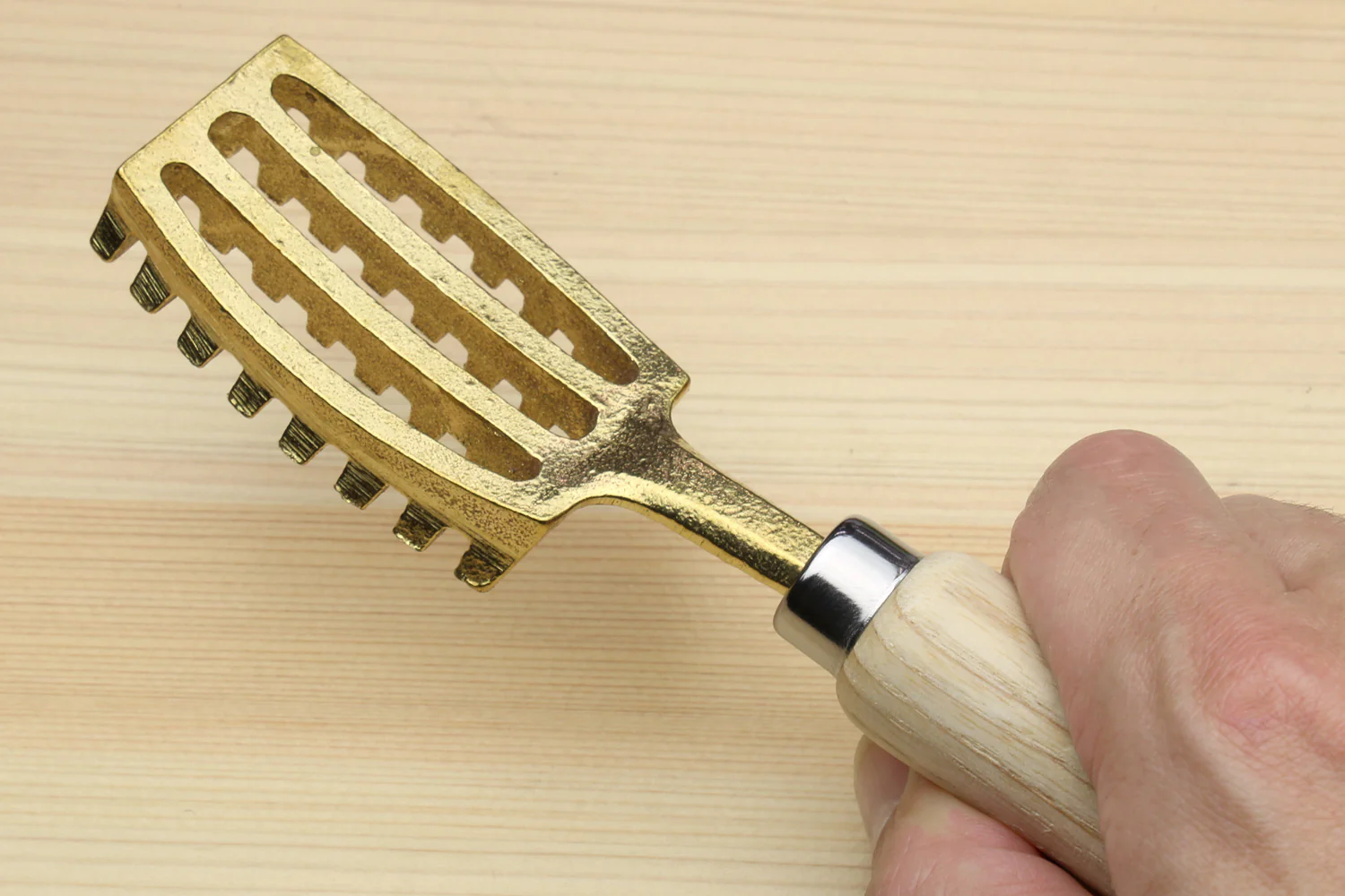 Yoshihiro Japanese Sushi Chef Tool Fish Scaler (X-Large) - Image 7