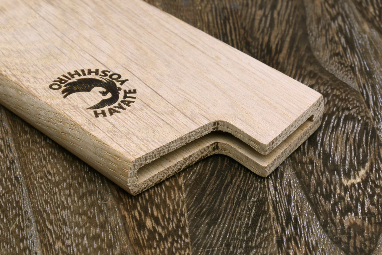Yoshihiro Magnetic Oak Blade Protector Saya Cover for Double-Edged Kiritsuke - Image 4
