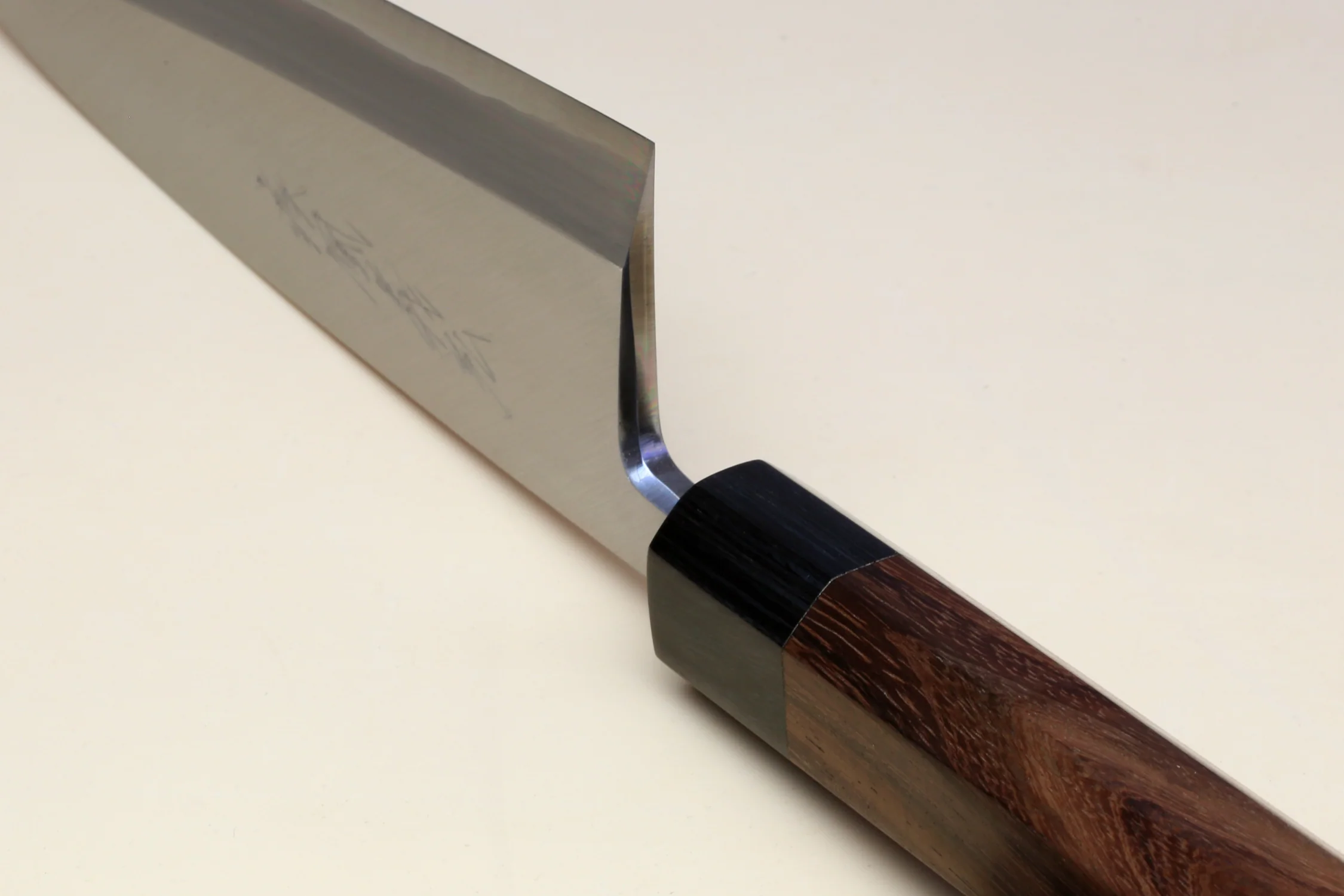 Yoshihiro Hongasumi Ginsan (hakugin) High Carbon Stain Resistant Deba Fish Fillet Knife Shitan Rosewood Handle Single Bolster - Image 6