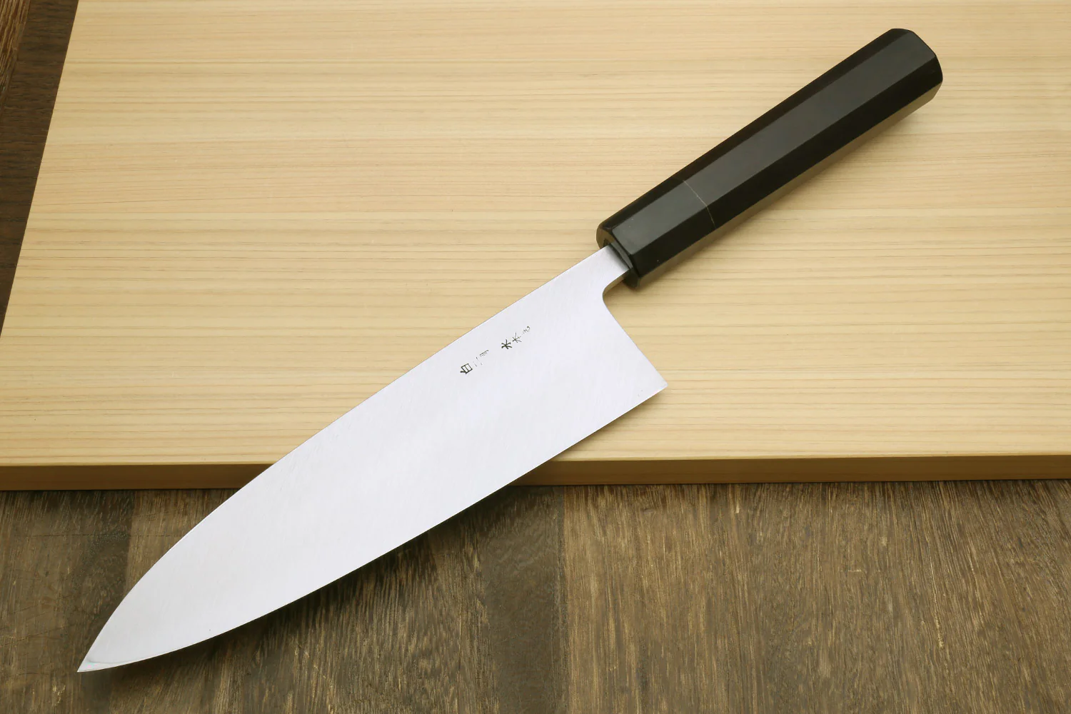 Yoshihiro Mizuhonyaki White Steel Mirror-Finished Namiukashi Deba Japanese Sushi Fillet Chef knife - Image 4