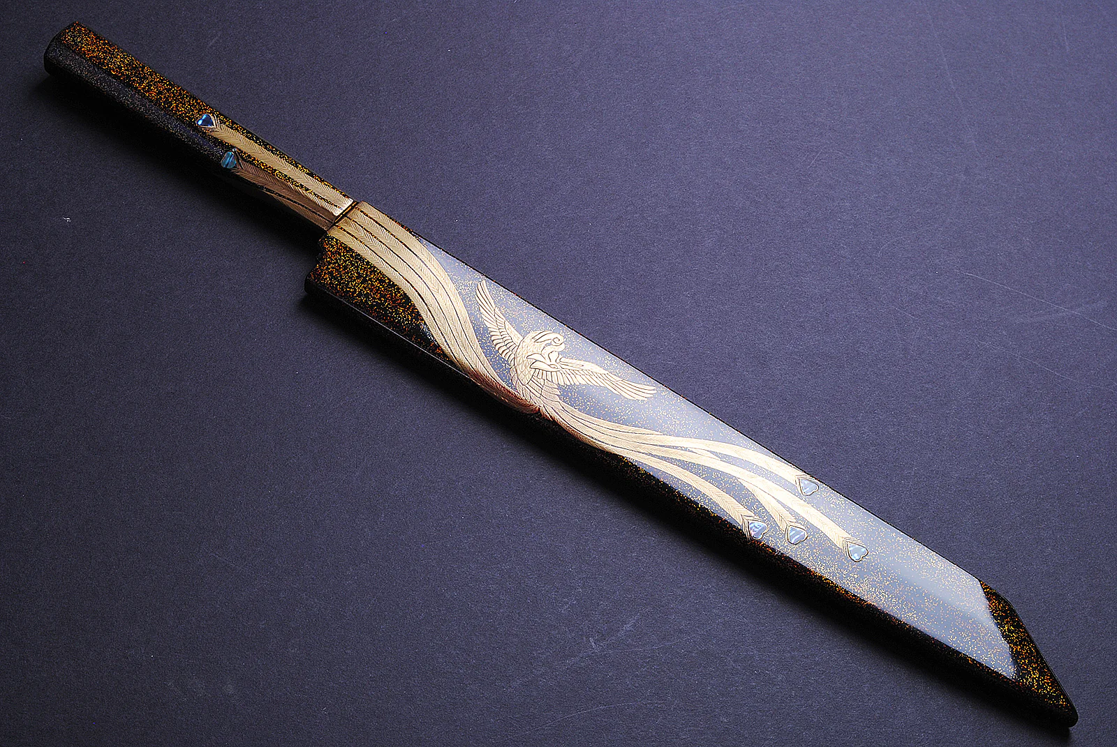 Yoshihiro Mizuyaki Honyaki Mirror Finished Mt.Fuji with Full Moon Yanagi Kiritsuke 24k Gold Phoenix Maki-Urushi Lacquered Rosewood Handle and Saya - Image 7