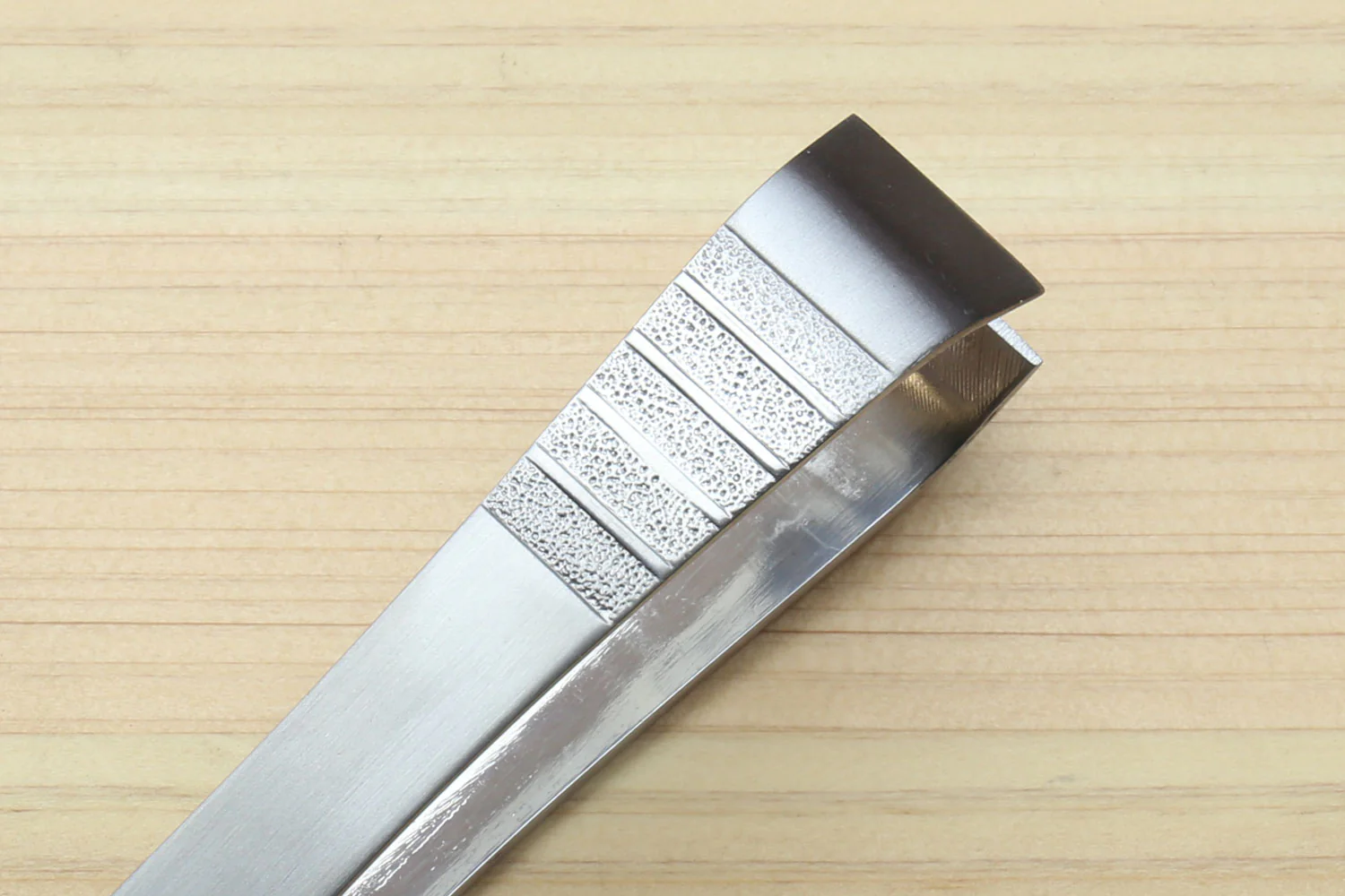 Yoshihiro Non-slip Fish Bone Tweezer Japanese Sushi Chefs Garnishing Tool (Eastern Type) - Image 6