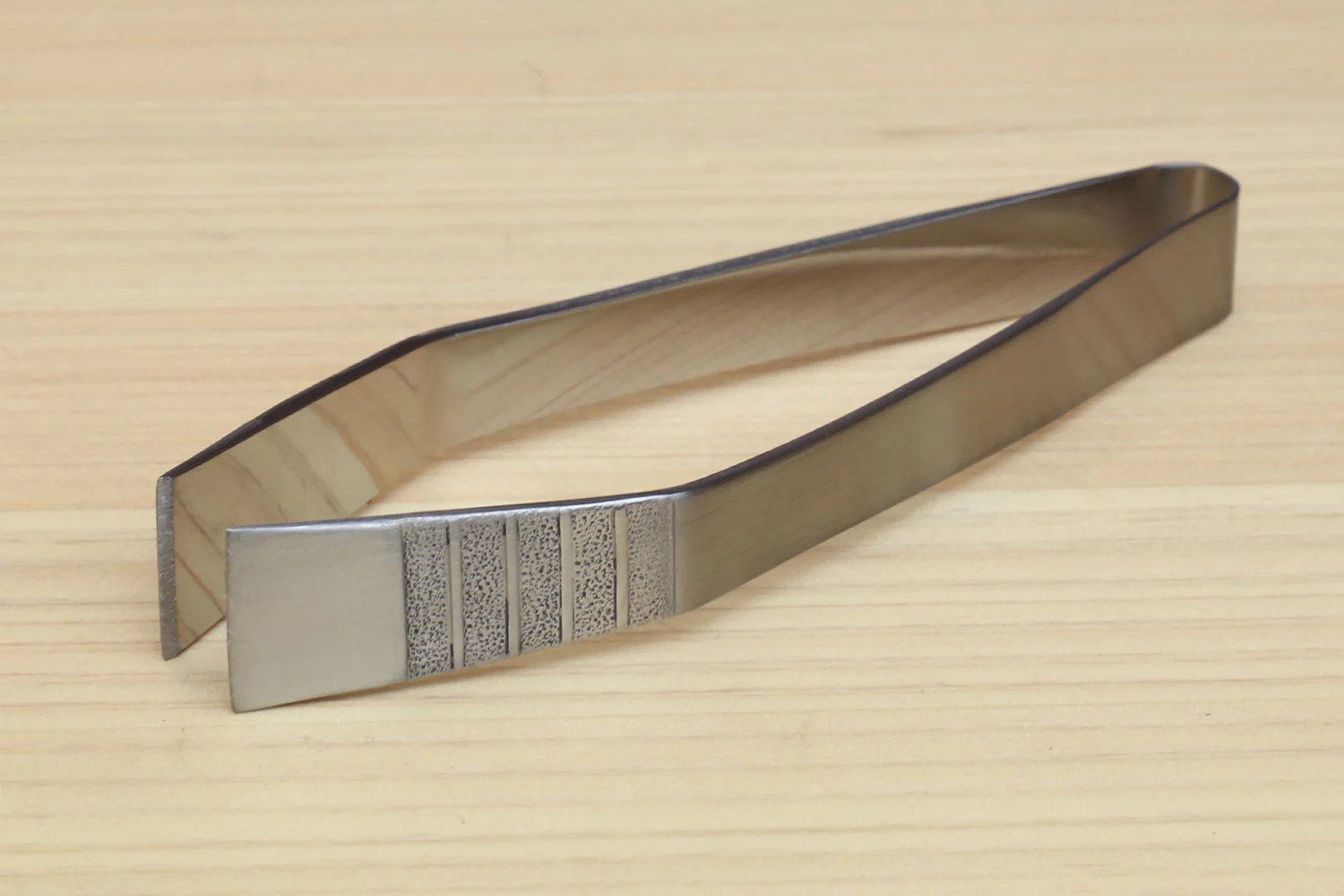 Yoshihiro Non-slip Fish Bone Tweezer Japanese Sushi Chefs Garnishing Tool (Western Type) - Image 3