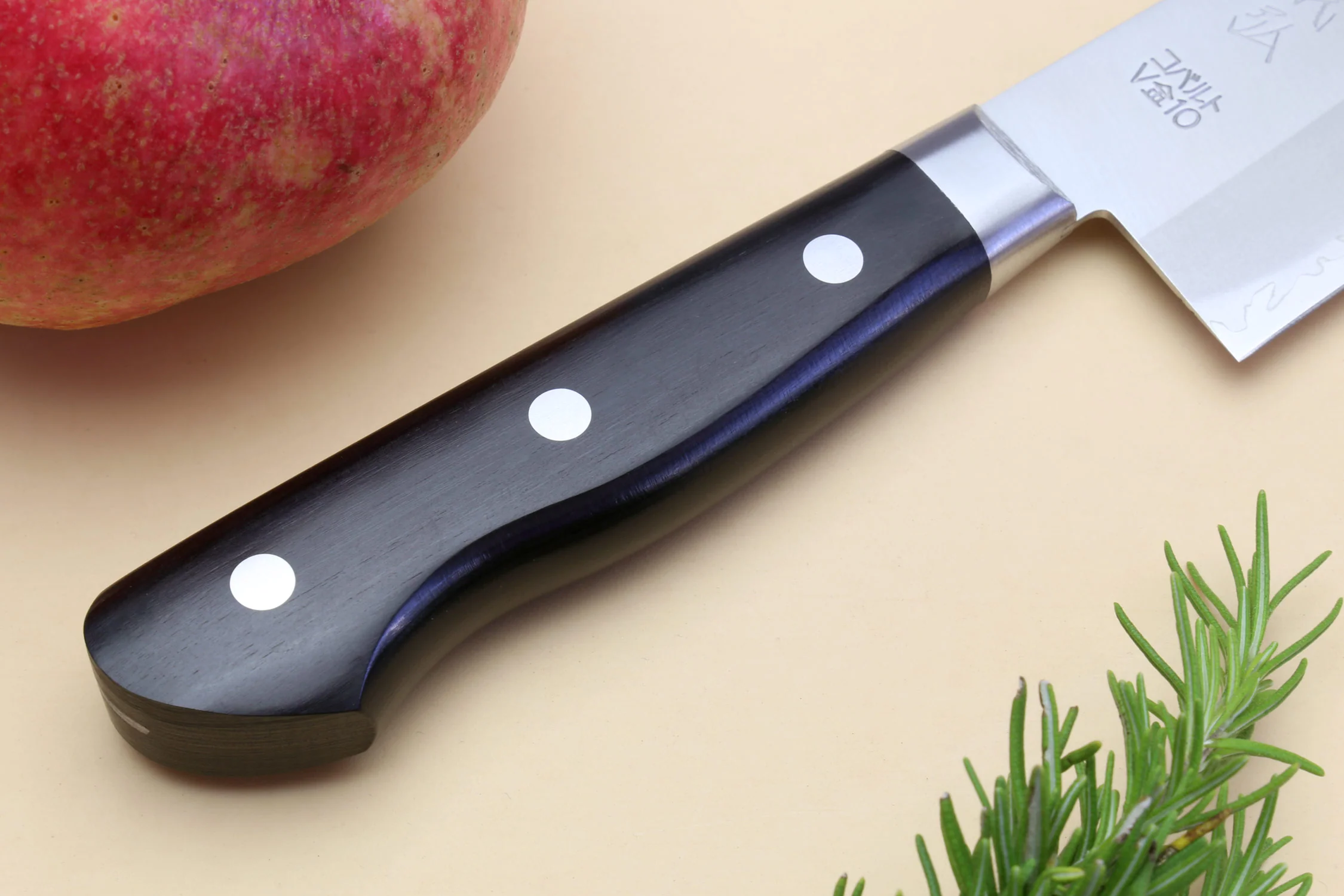 Yoshihiro VG-10 Gold Stainless Steel Santoku Multipurpose Chef Knife 7" (180mm) - Image 7