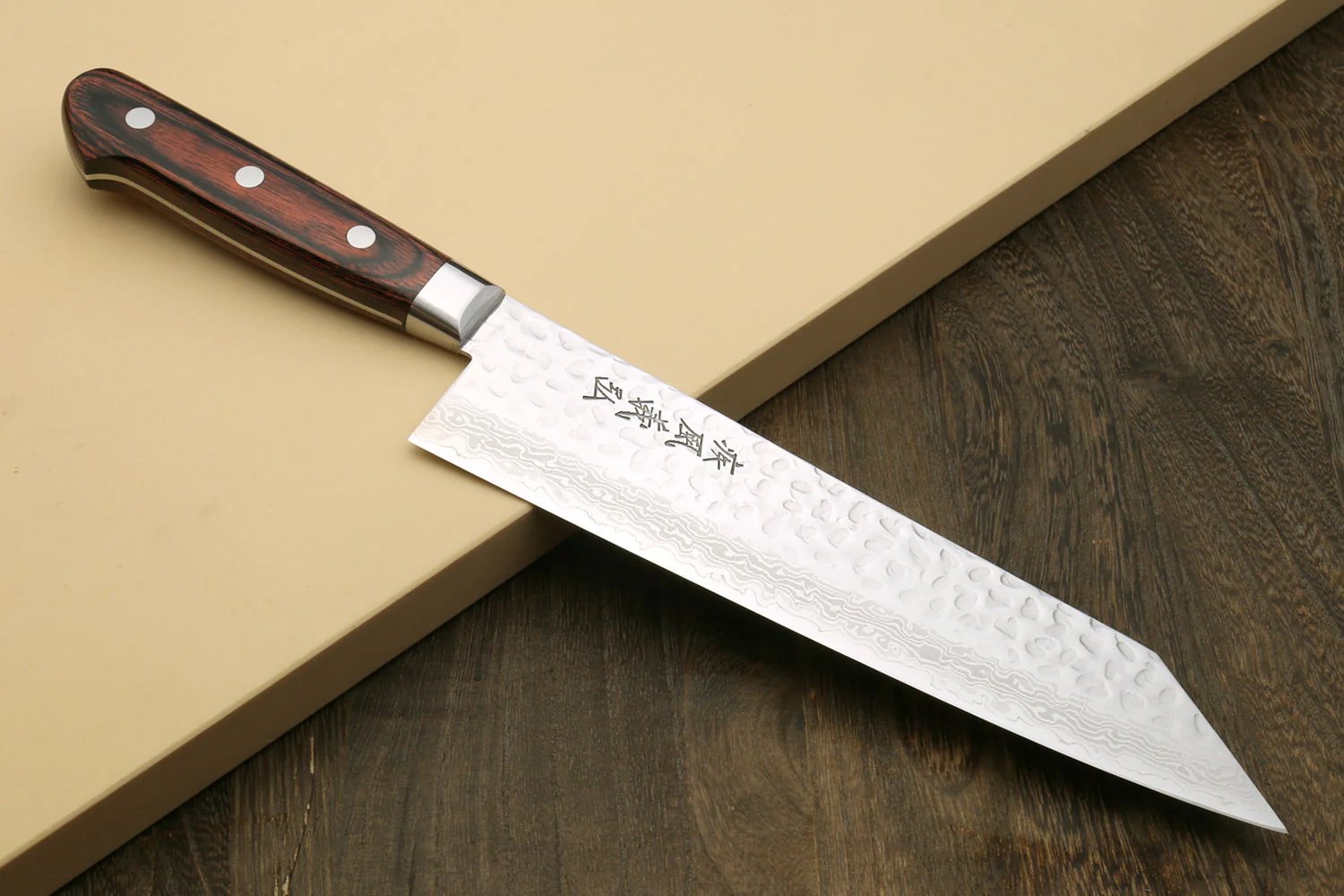 Yoshihiro VG-10 16 Layer Hammered Damascus Stainless Steel Kiritsuke Multipurpose knife 8.25" - Image 7