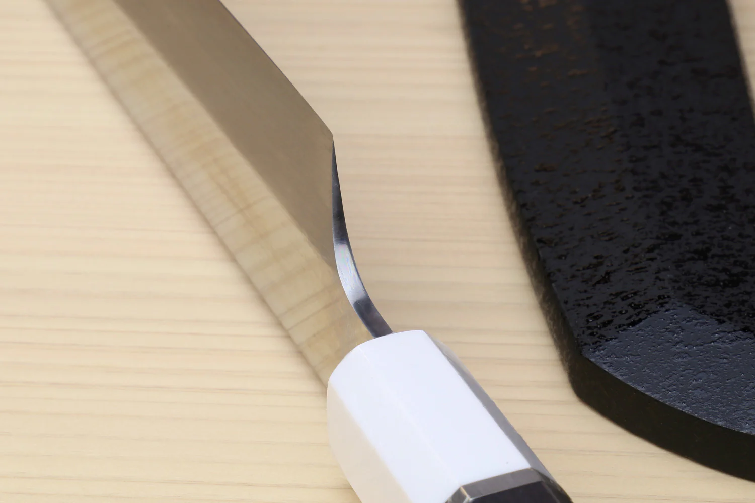 Yoshihiro VG-10 Honyaki Sakimaru Takobiki Japanese Sushi Sashimi Knife with Double Nickel Silver Ring Corian Ebony Handle - Image 4